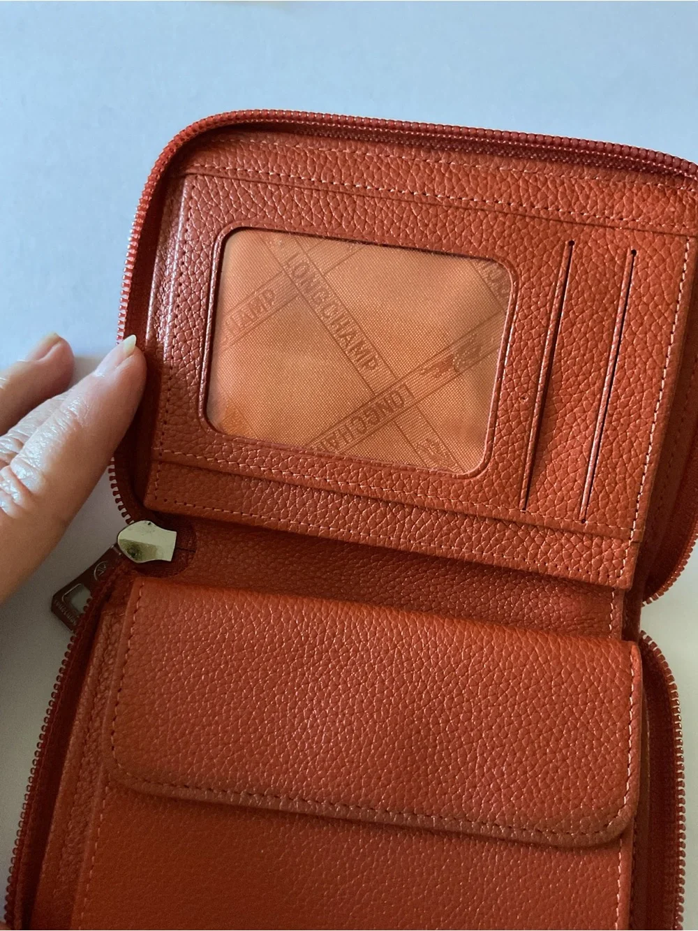 LONGCHAMP PEBBLED LEATHER BIFOLD ZIP AROUND WALLET WITH ID WINDOW AMBER NWOT